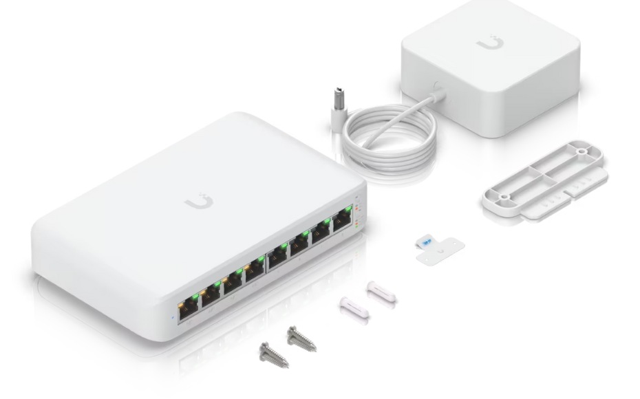 UniFi USW Lite 8 PoE 09